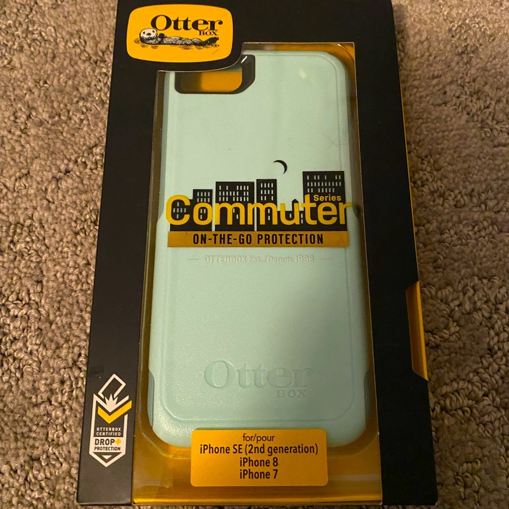 Otter box IPhone 7, 8, or SE Commuter Case